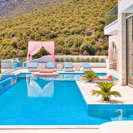 Rosy Dreamy Ultra Luxury Kaş