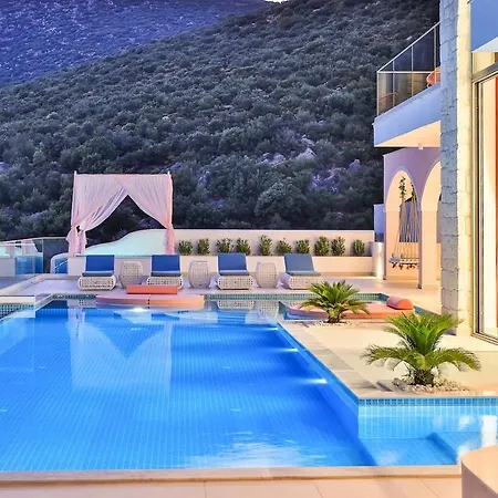 Rosy Dreamy Ultra Luxury Kas
