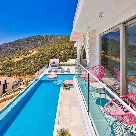 Rosy Dreamy Ultra Luxury Villa *