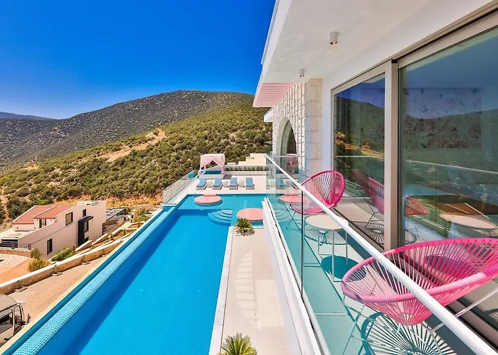 Rosy Dreamy Ultra Luxury Вилла *