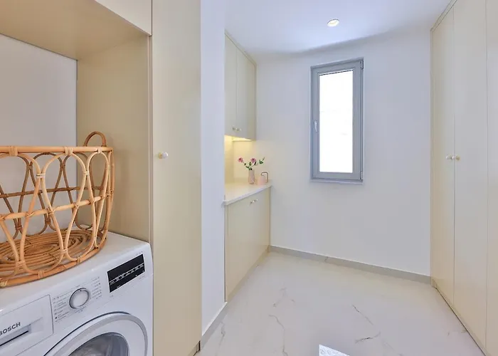 Rosy Dreamy Ultra Luxury Вилла